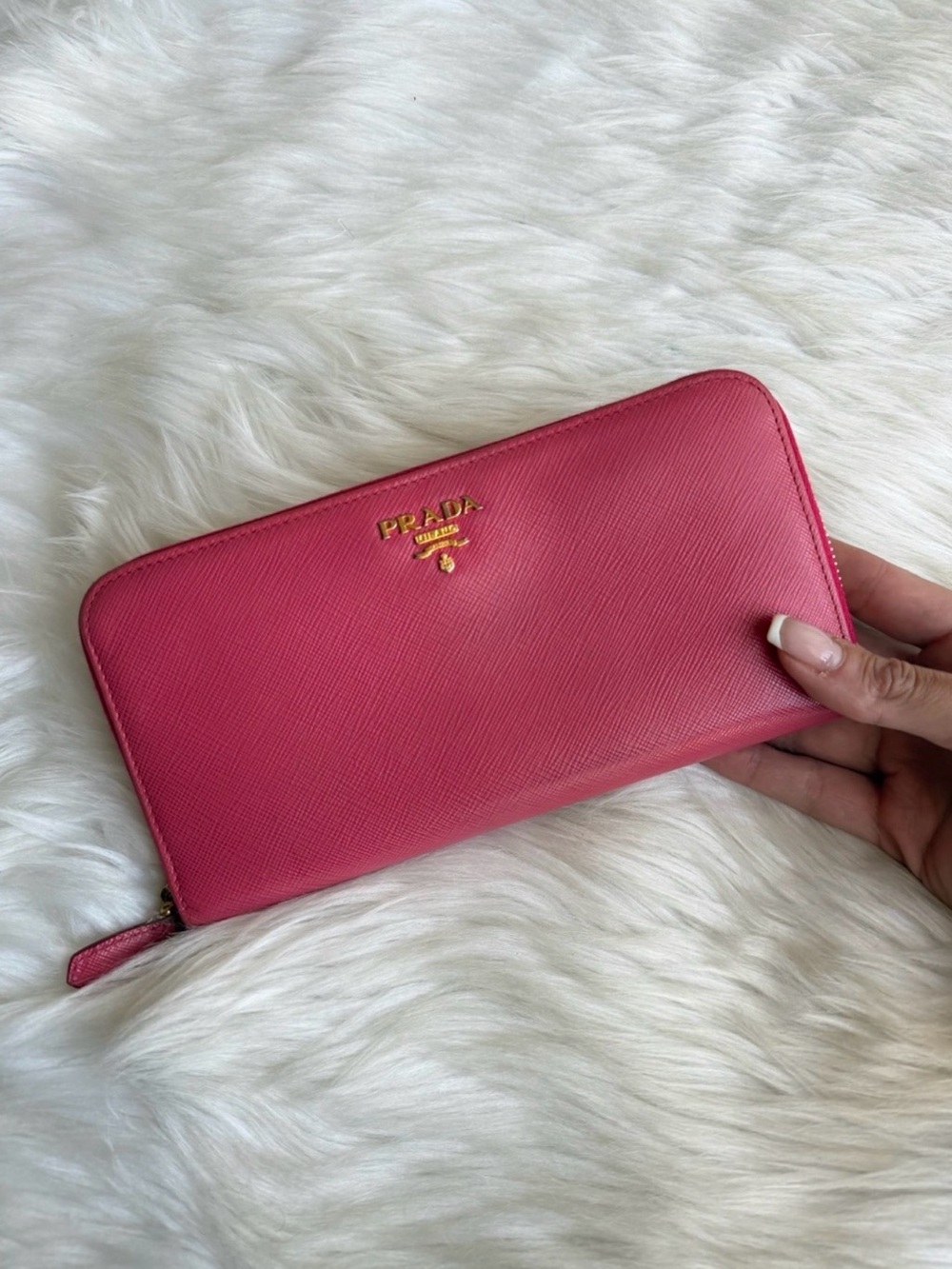 Authentic Prada Saffiano Zippy Wallet